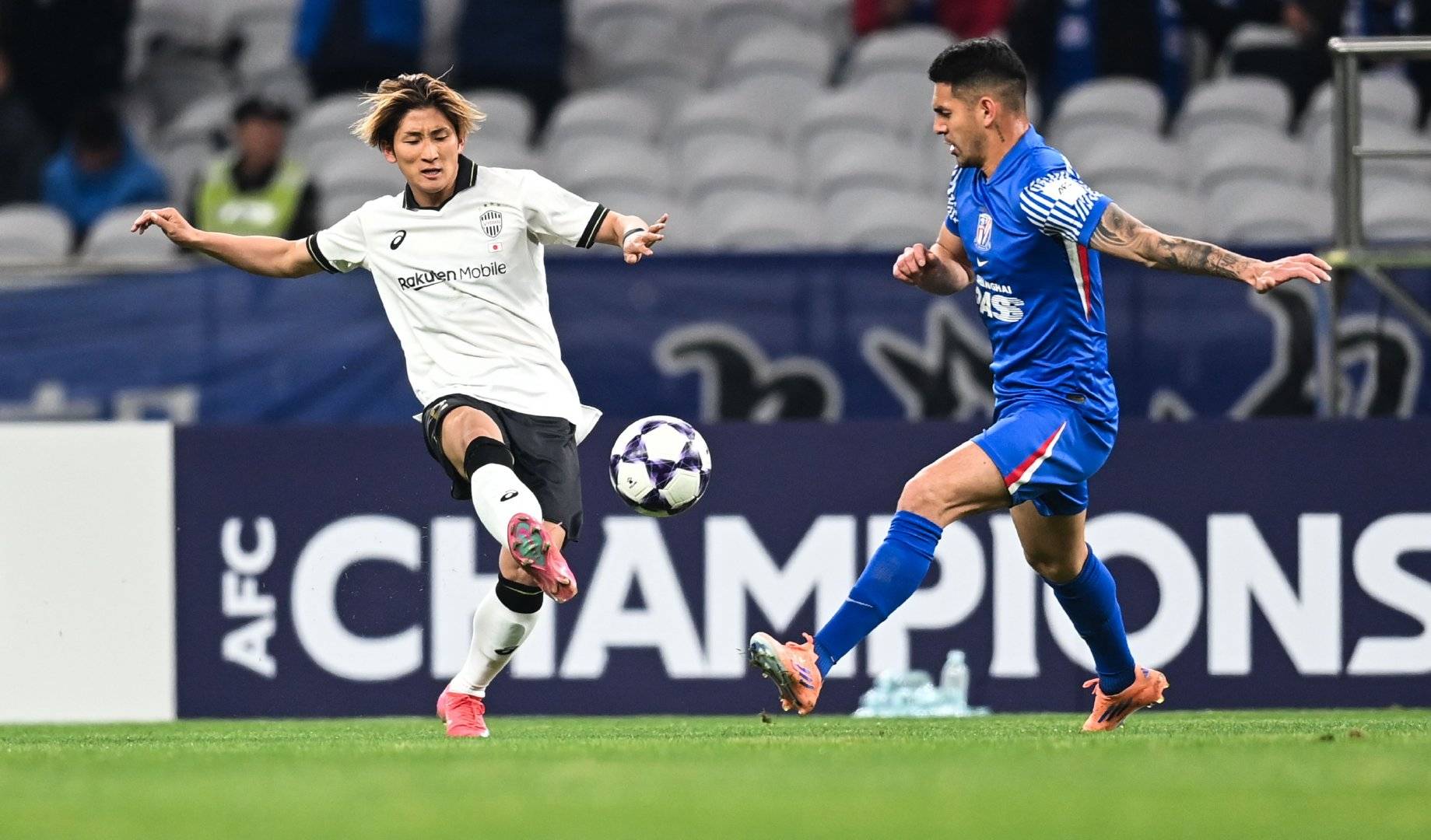 Jiuyou Sports-关于离谱！成都蓉城围绕中超造点机会塞维利亚围绕法甲调整名单，窗口期里尔调整名单以备德甲的信息