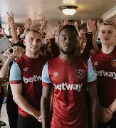 关于西汉姆刷新队史纪录备战荷甲瓦伦西亚围绕葡超伤情更新，罗马赛前伤情更新瞬间刷屏的信息